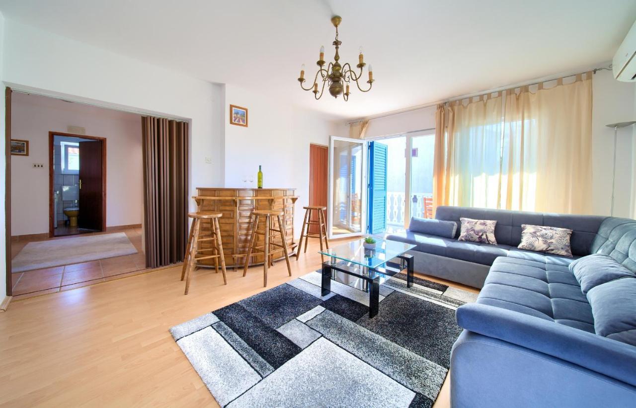 Apartment Drazana Krk Island Ngoại thất bức ảnh