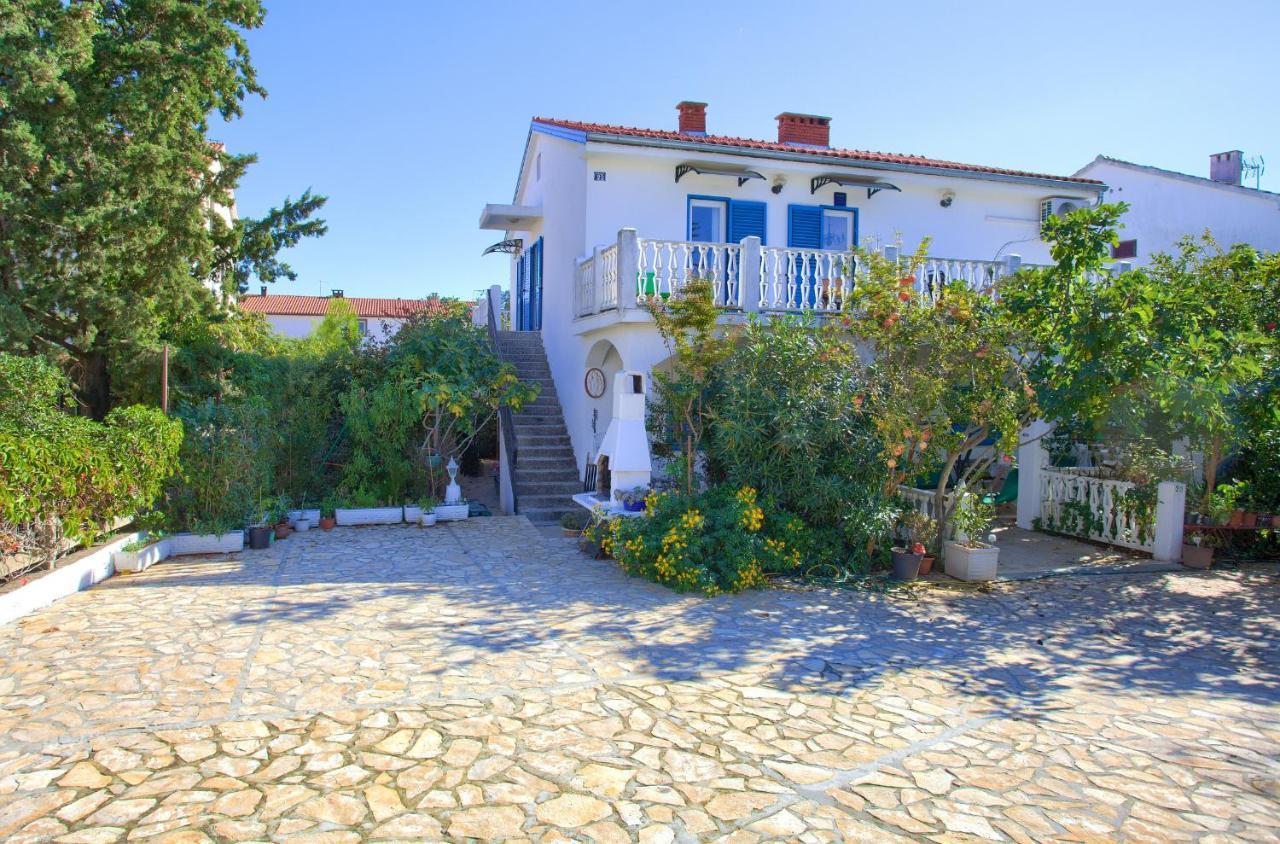 Apartment Drazana Krk Island Ngoại thất bức ảnh