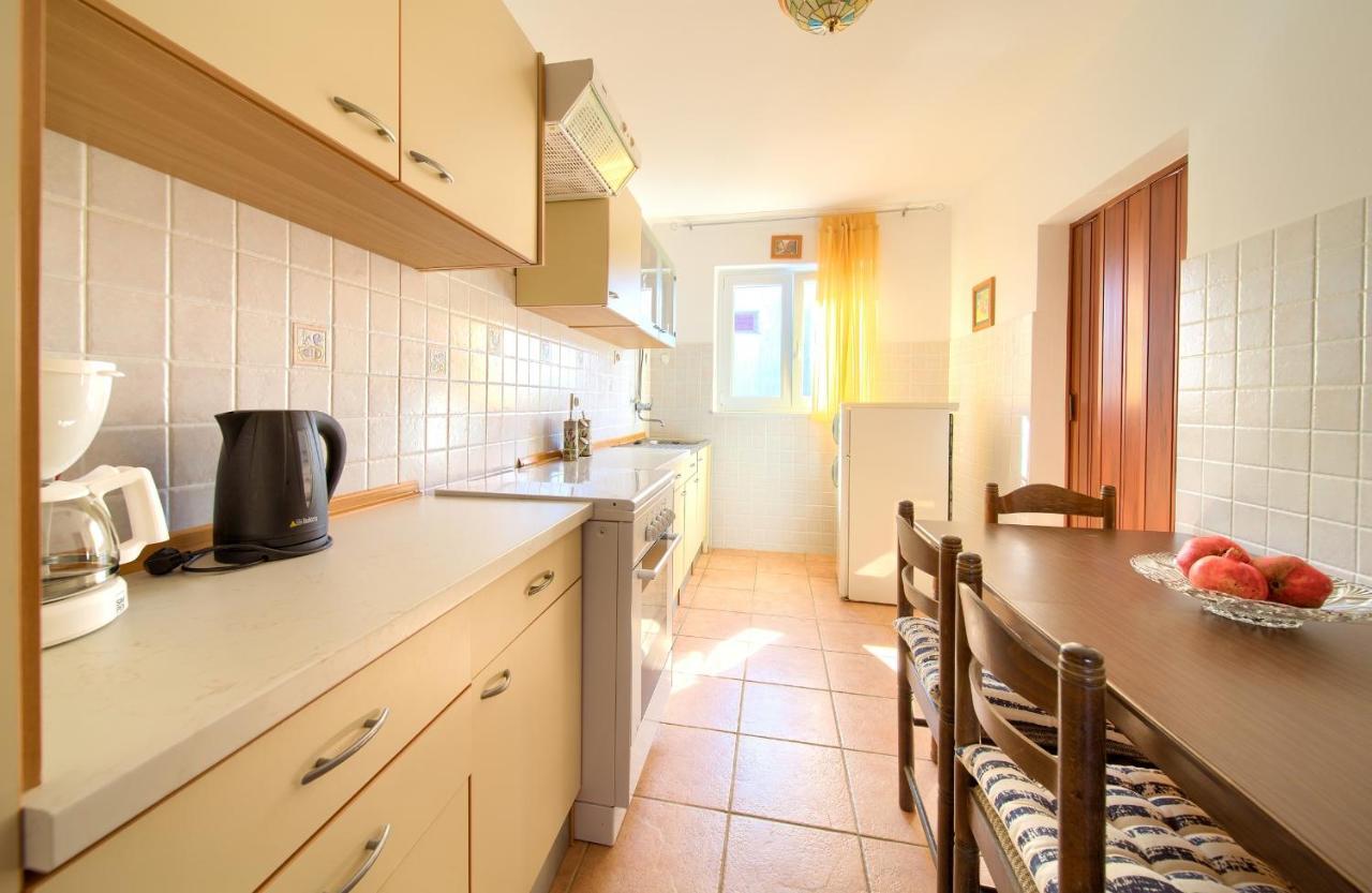 Apartment Drazana Krk Island Ngoại thất bức ảnh