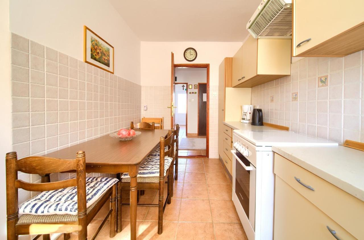 Apartment Drazana Krk Island Ngoại thất bức ảnh