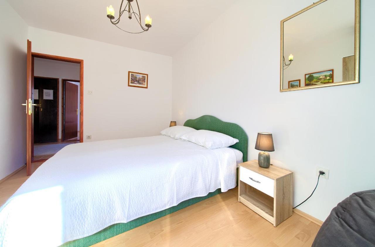 Apartment Drazana Krk Island Ngoại thất bức ảnh